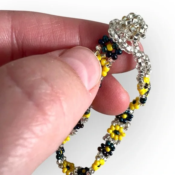 Mexican Handmade Beaded Bracelet - Picture 5 of 5